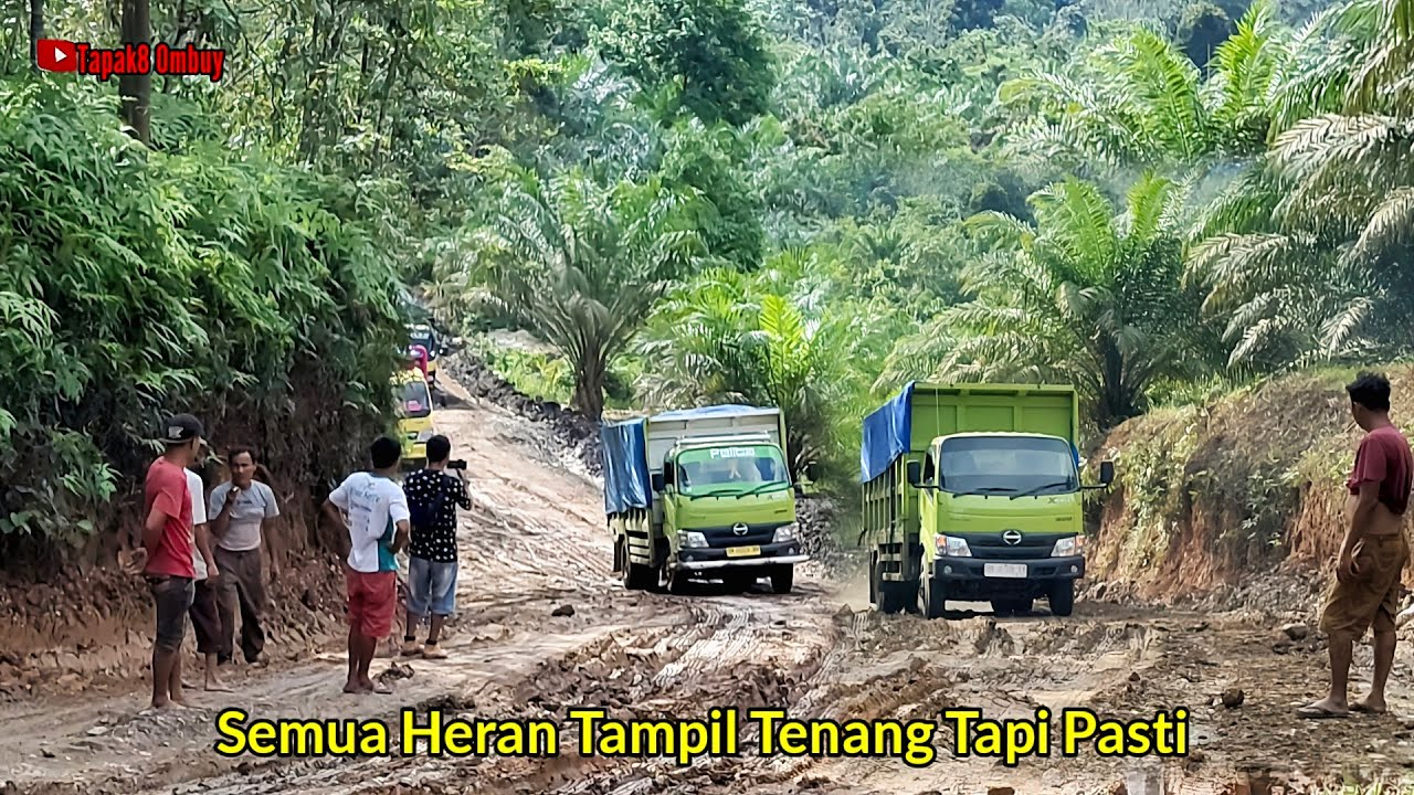 Sungguh Terlalu Dua Unit Hino Dutro Seperti Tak Berdosa Sementara Yang Lain Berjuang Habis-habisan
