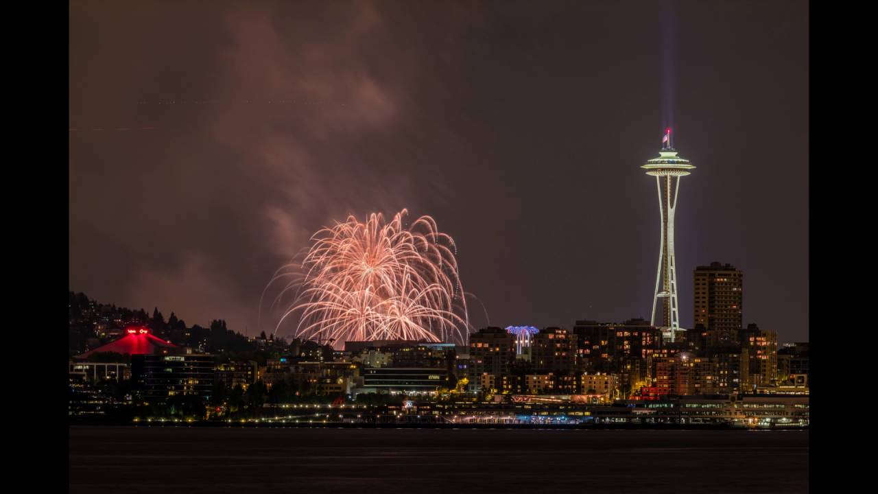 2016 July 4th Fireworks at Lake Union from West Seattle / ユニオン湖の独立記念花火