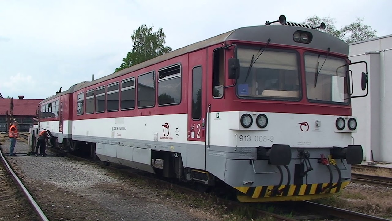 Motorová jednotka 813 913