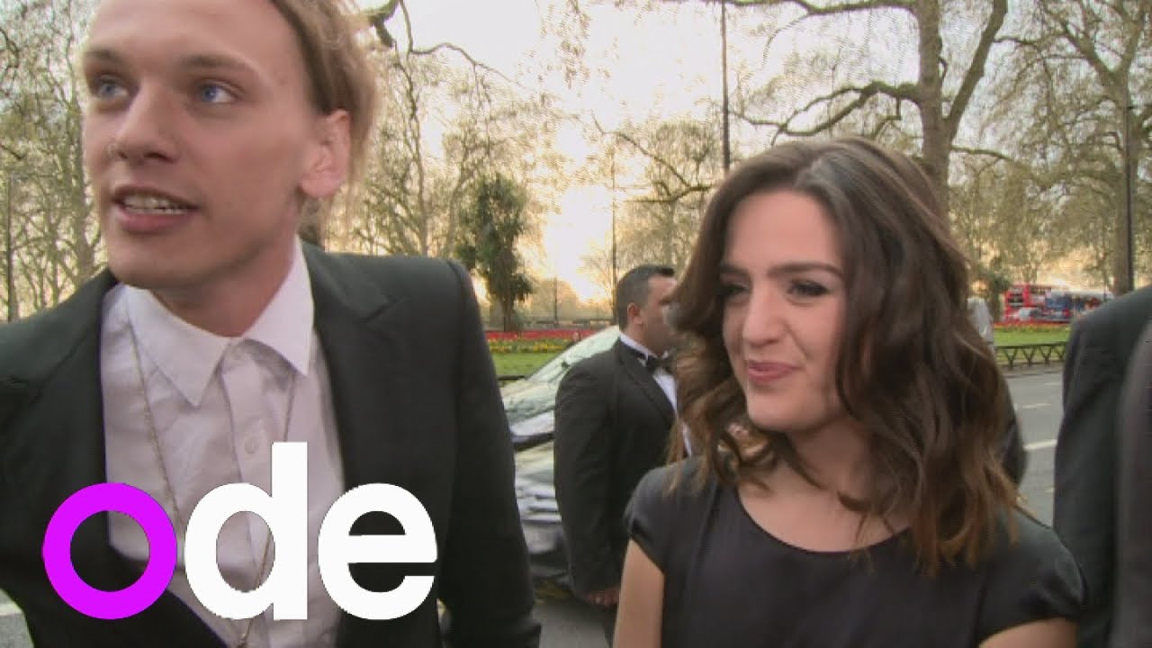 Jamie Campbell Bower wants to join 1D
