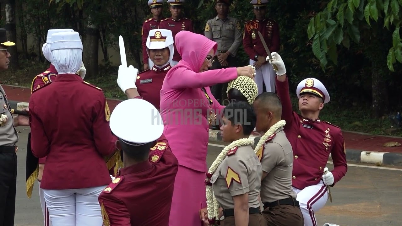 TRADISI PENYAMBUTAN BHAYANGKARA TARUNA ANGKATAN 60