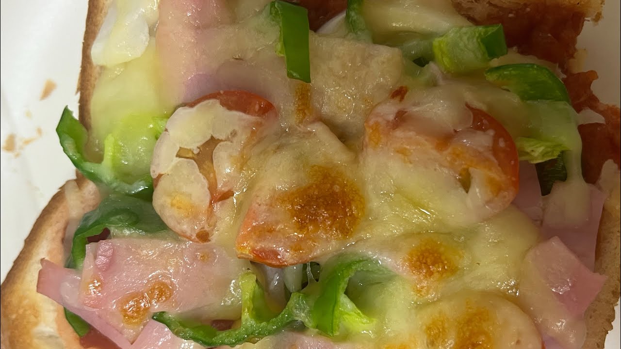 日曜日！ライブ配信2回目☀️ピザトーストをのんびり作りながら、みんなで雑談しましょ🥰💭