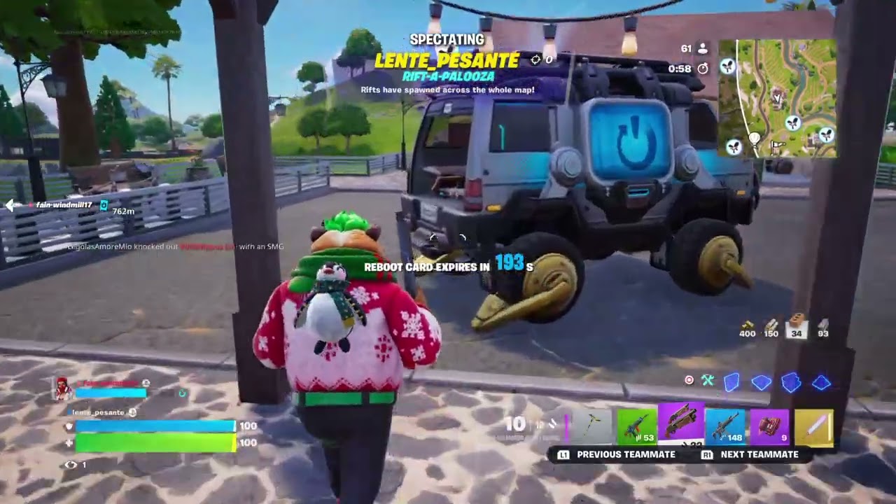 I finally got to play another match after the first one, my pal was a little selfish not saving me. 