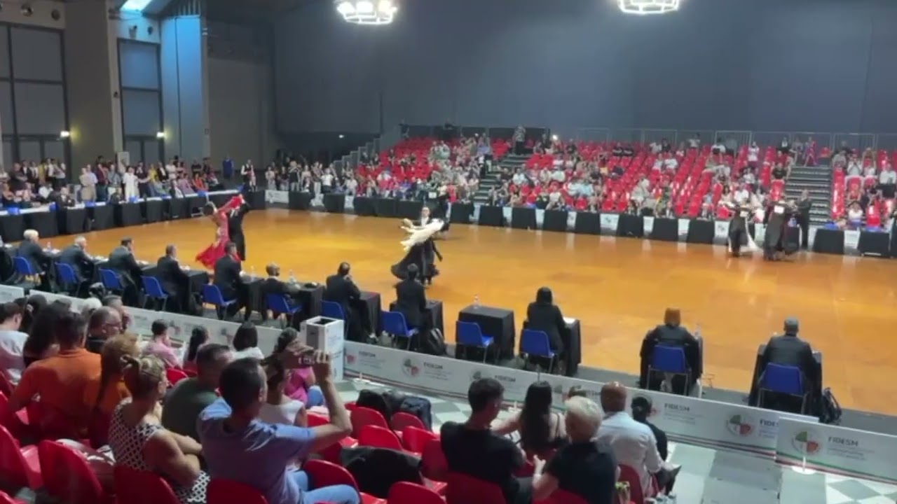 Campionati Italiani FIDESM - FINALE Danze Standard 19/34 B1 - Rachele&Davide