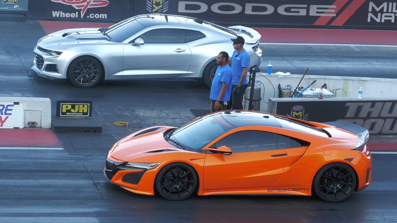Muscle cars vs Supercars - drag racing