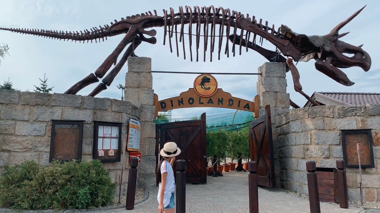 Dinolandia inwałd - Ogród papież Jana Pawła II - Plac zabaw - Inwald park