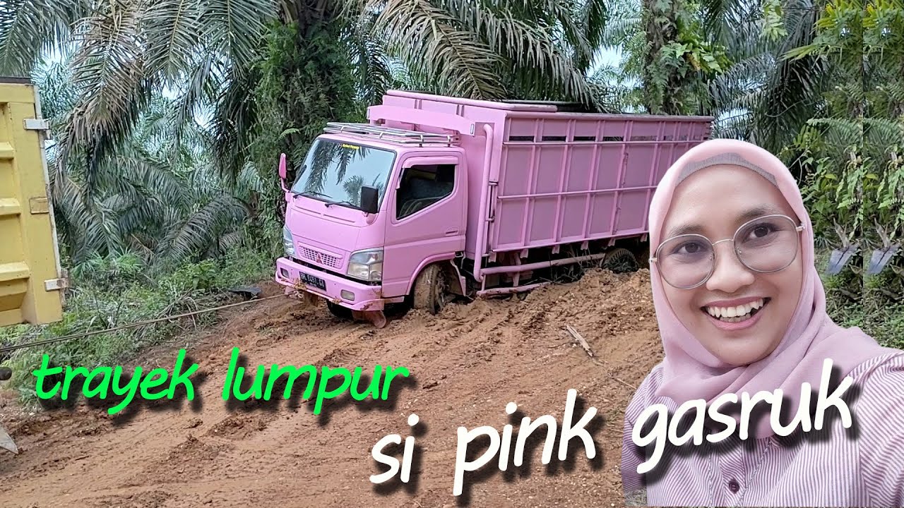si pink bempernya gasruk lumpur