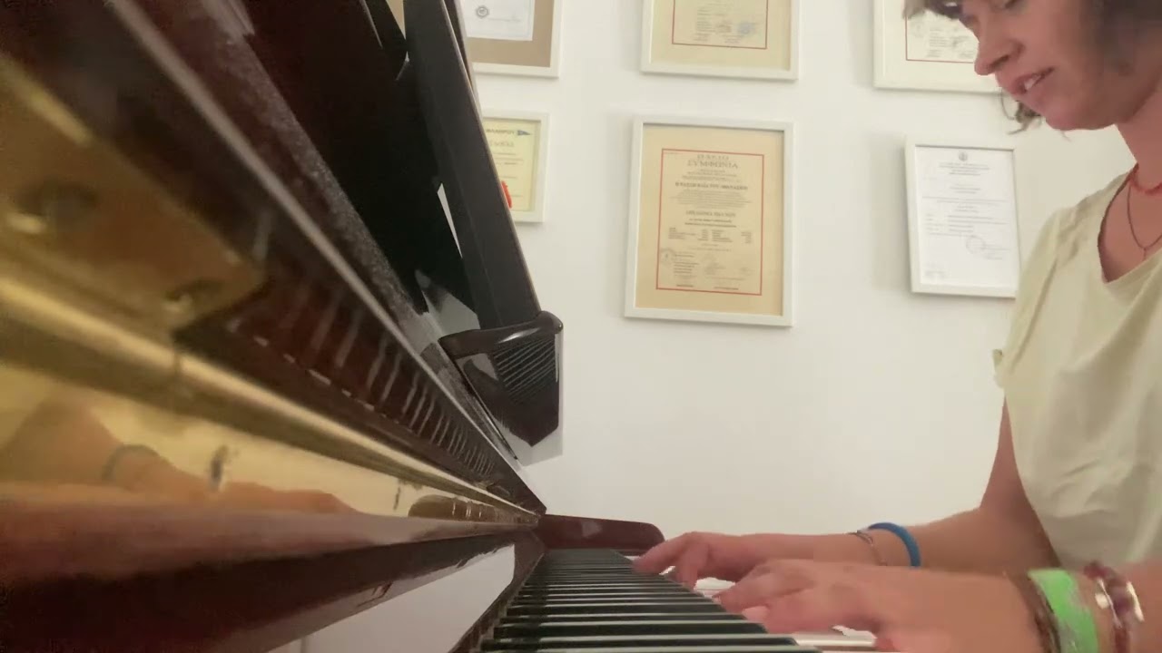 Αργοσβήνεις μόνη - Βάγια Νάσση  (piano cover) 