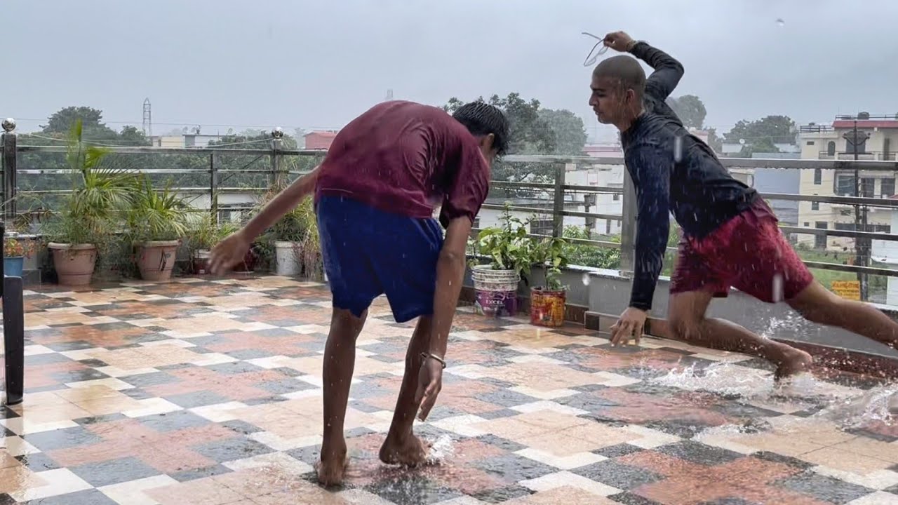 Baarish Mein Bura Fisal Gaya 😭 Bohut Jor Se Lag Gayi !!