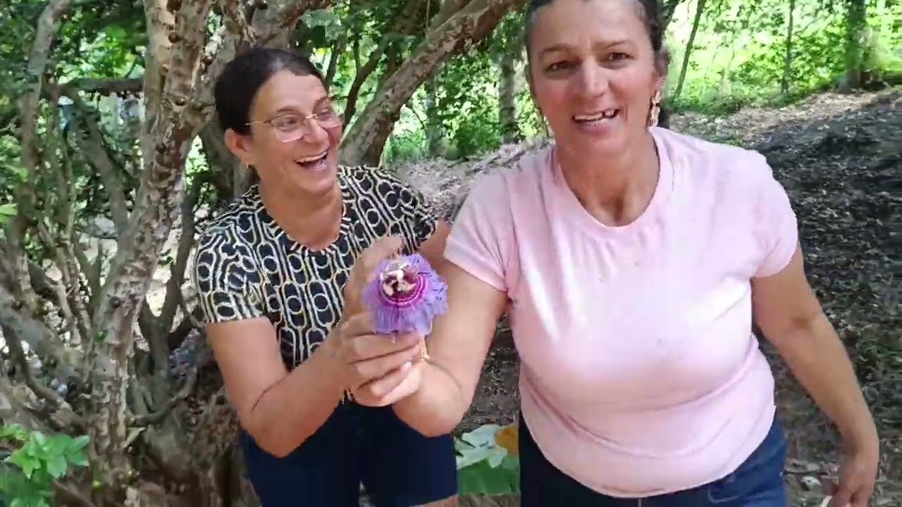 ENCONTREI COM A MINHA AMIGA DE INFÂNCIA