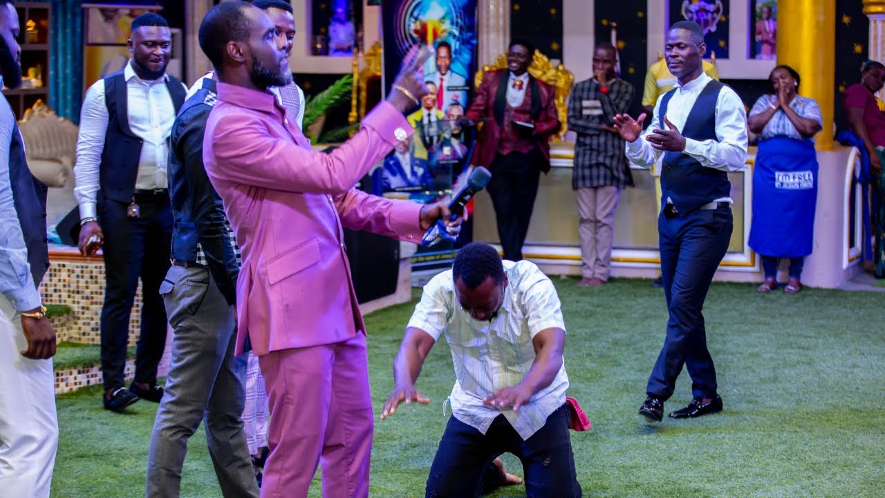 Witness rare power! Prophet Dr. Ogyaba's Astonishing Demonstration🔥