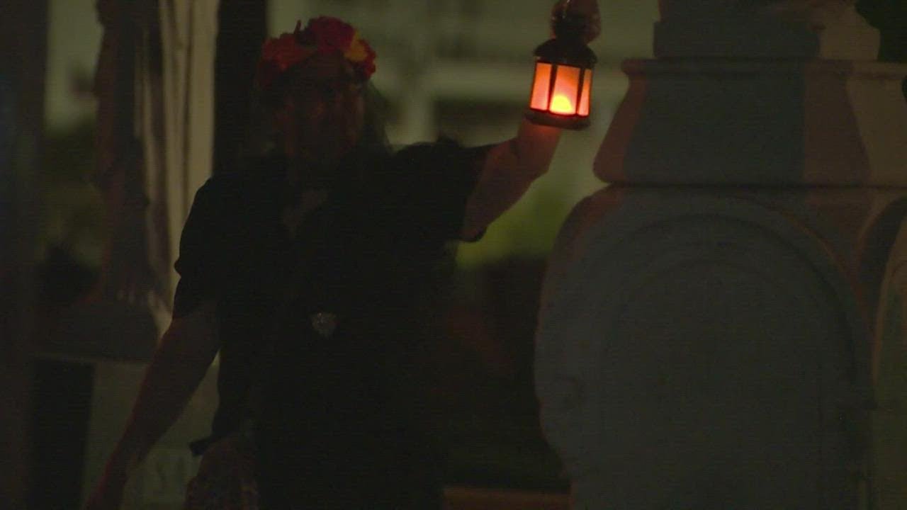 Galveston's haunted history: 'Lady in Black' guides tourists through the island's paranormal past