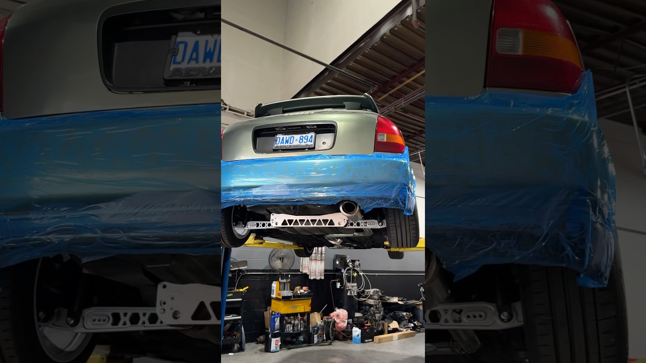 The BEST Custom Exhaust for a Civic 🔥