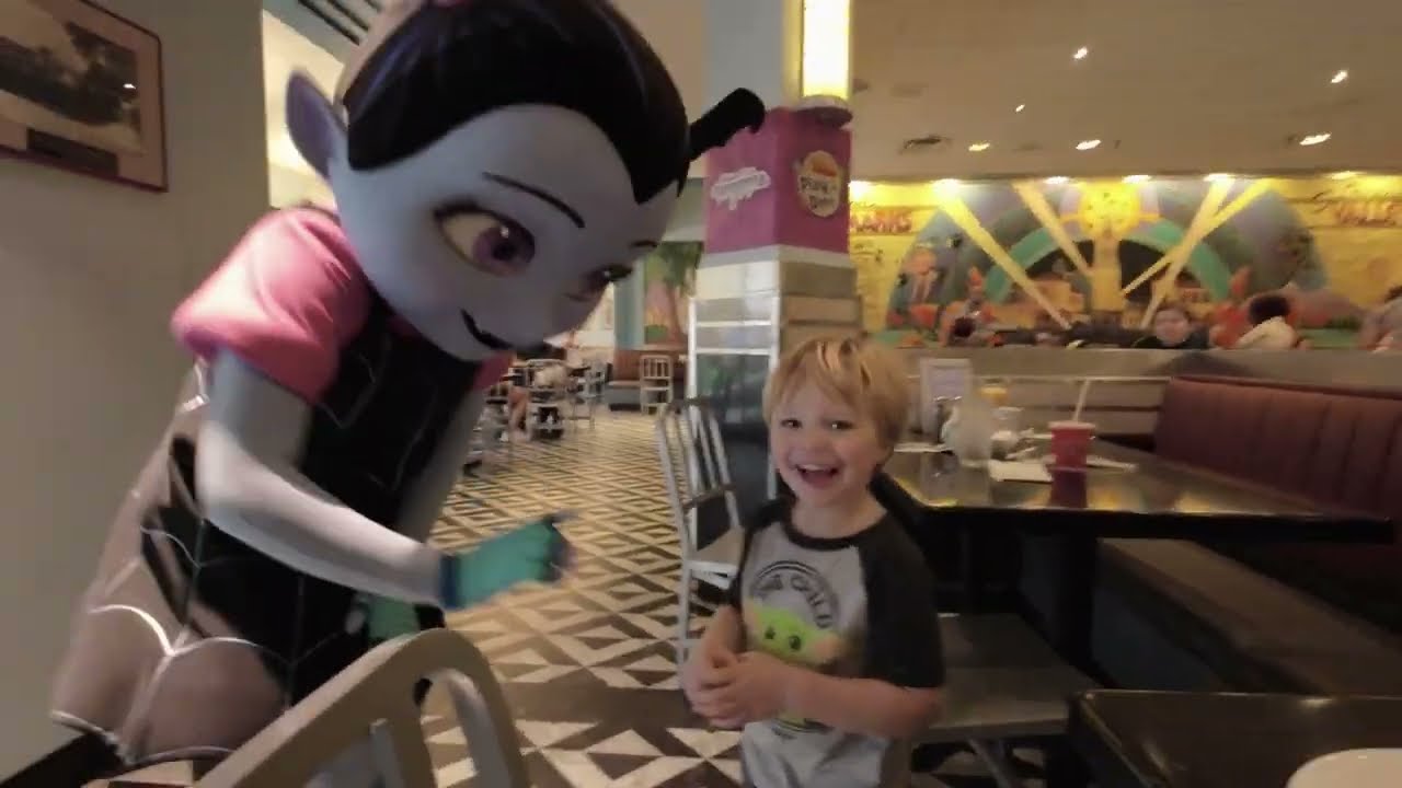 Disney Jr Breakfast - Hollywood and Vine - A full HONEST review