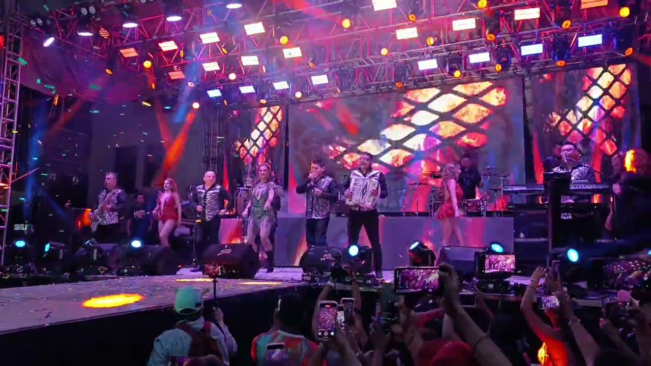 Aaron y su grupo Ilusión y Mariana Seoane (Opening) Carnaval Yautepec 2025