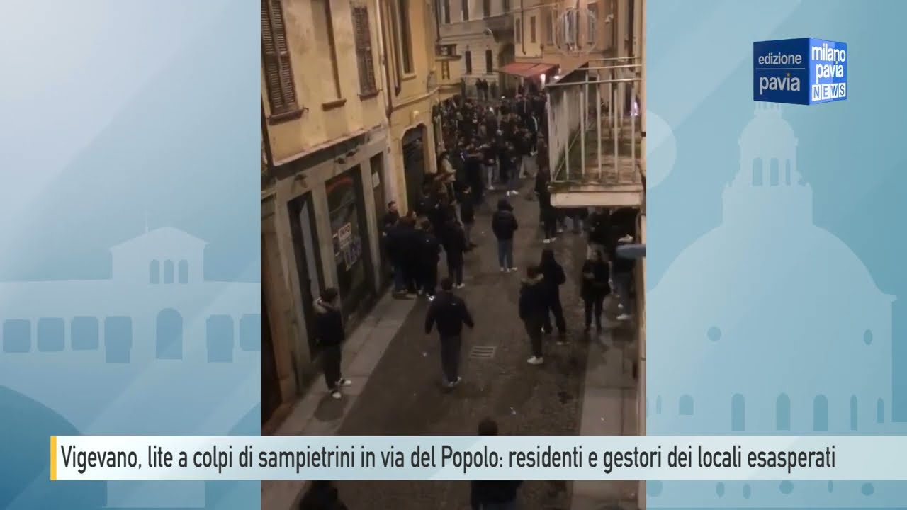 Vigevano, lite a colpi di sampietrini in via del Popolo: residenti e gestori dei locali esasperati