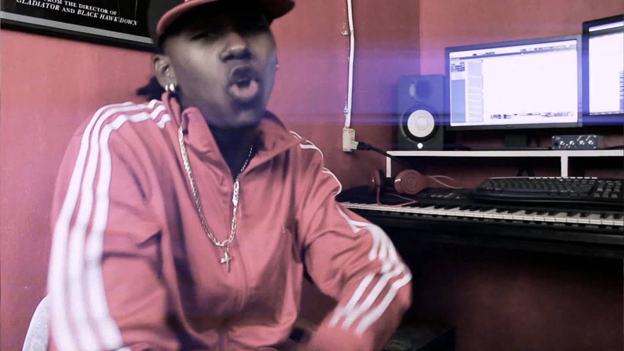 Becholize   48Barz (Mixtape Intro) 2013
