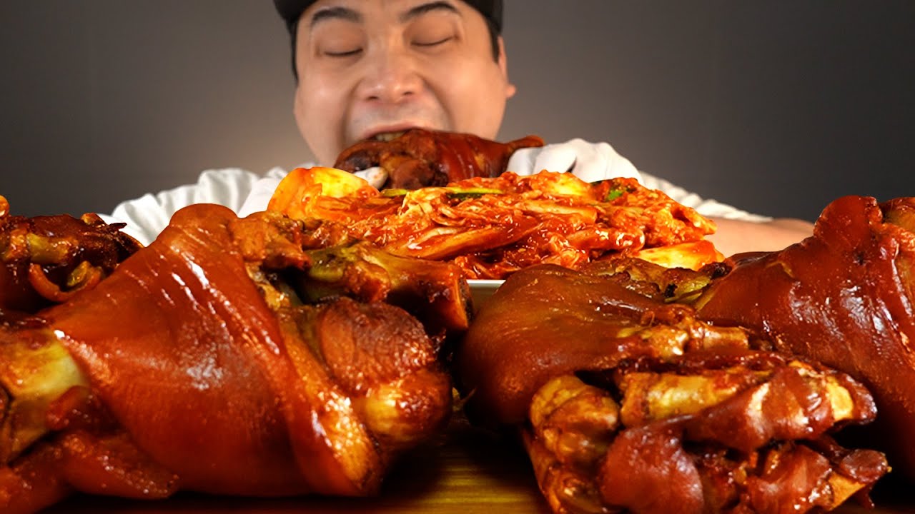 족발은 역시 뜯어먹는맛! 통족발 먹방~!! 리얼사운드 ASMR social eating Mukbang(Eating Show)