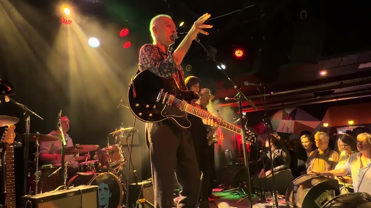 Robert Forster performing “Sweet Jane” at “Celebrating Lou Reed” at the Governor Hindmarsh, Adelaide