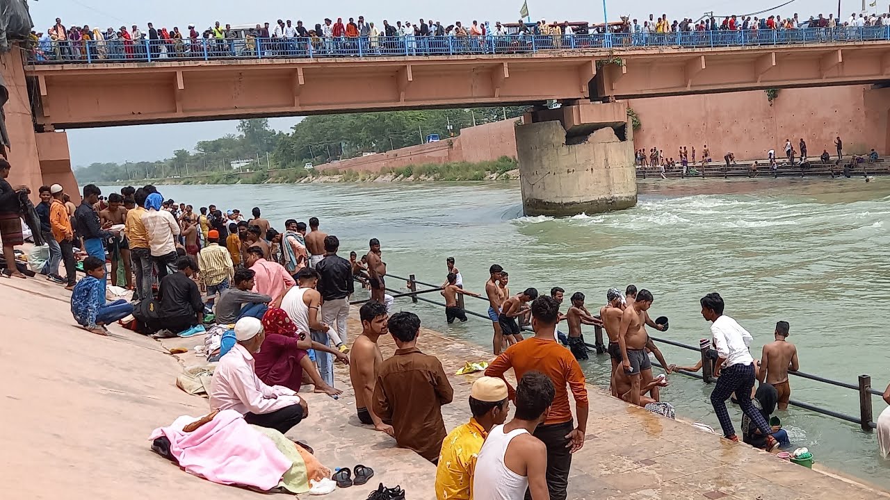 #कलियरशरीफसाबिरबाबाकेपासहरिद्वारनहरमें नहातेसमयवीडियो#Haridwar Nahar#MeinNahatehuevideo#2022