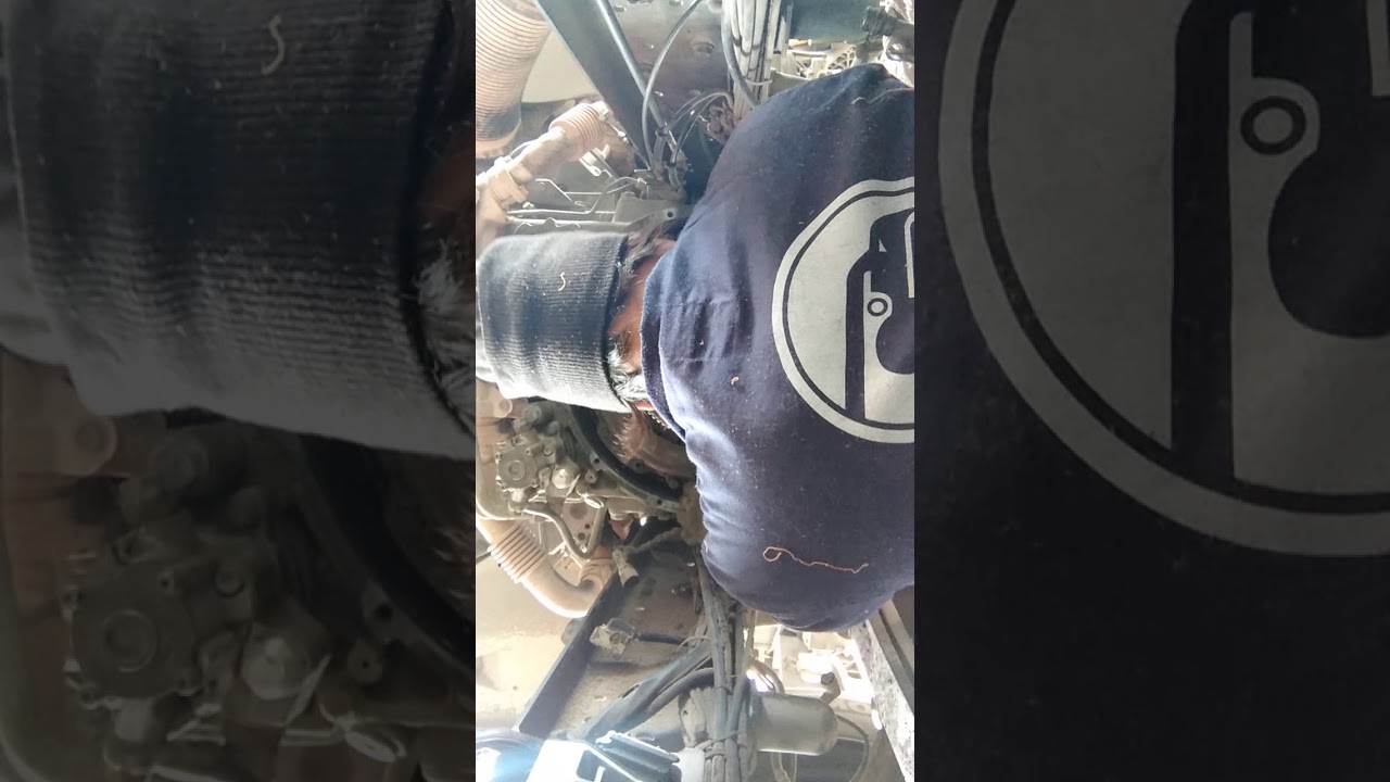 HOW TO INSTALL CLUTCH LINING MERCEDES BENZ ACTROS 1844