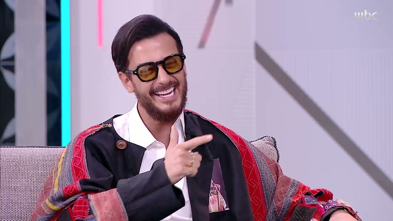سعد لمجرد يتغزل في زوجته غيثة.. ويكشف عن الأسباب التي دفعته للزواج.