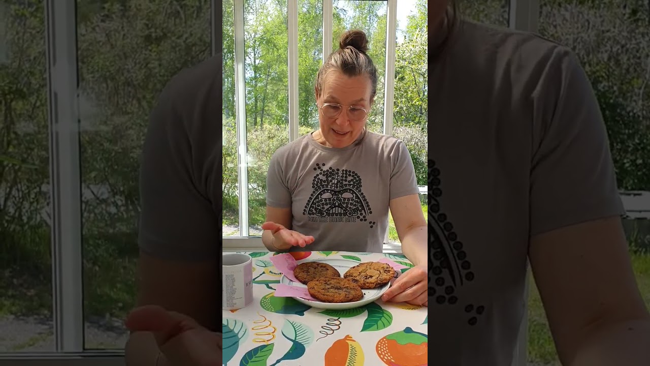 a brand new mini series in the epic chokolate chip cookie saga! @NYTCooking @butternutbakery