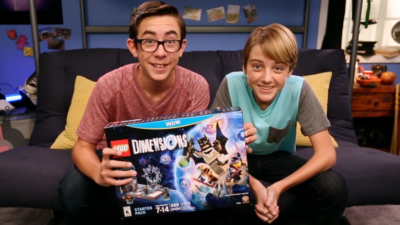 Dylan and Augie Unbox the Starter Pack! - LEGO Dimensions