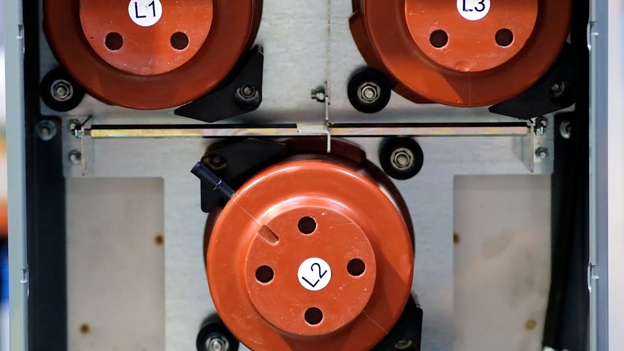 ¿Cómo sustituir un fusible fundido en una celda de protección por fusibles?
