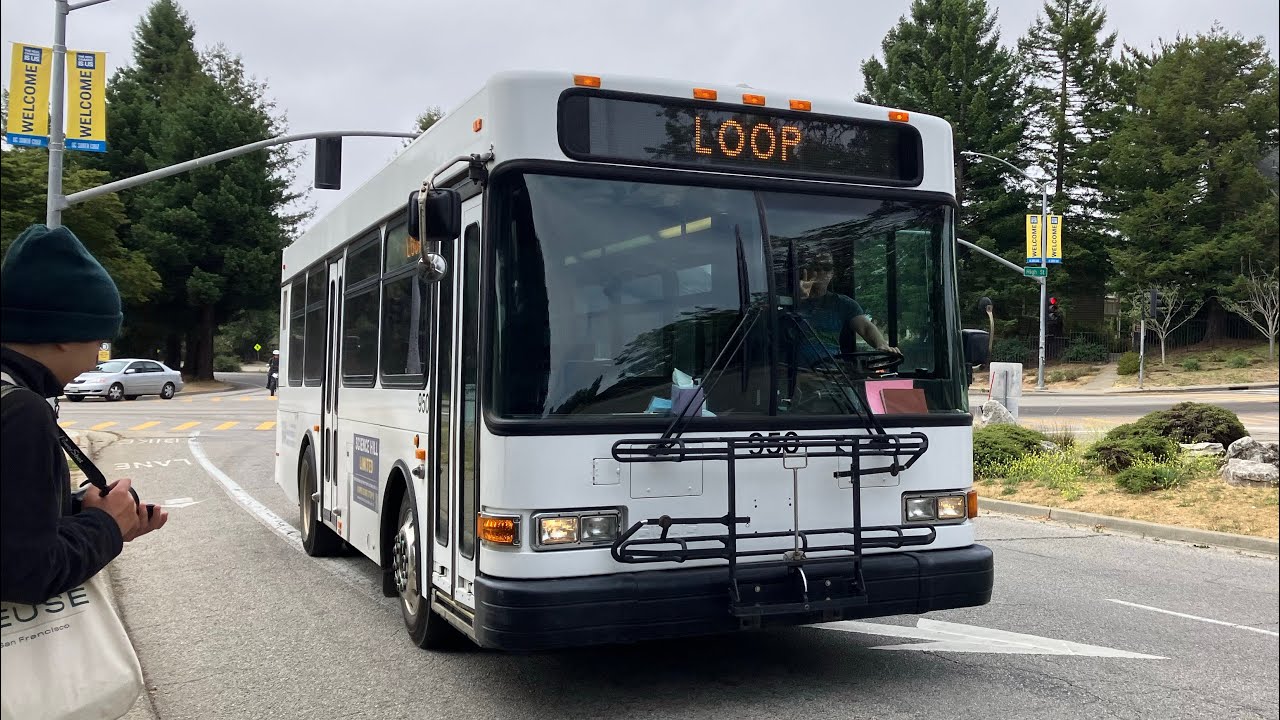 Beastly minibus- UCSC TAPS 2002 Gillig LF29 #950 on LOOP route