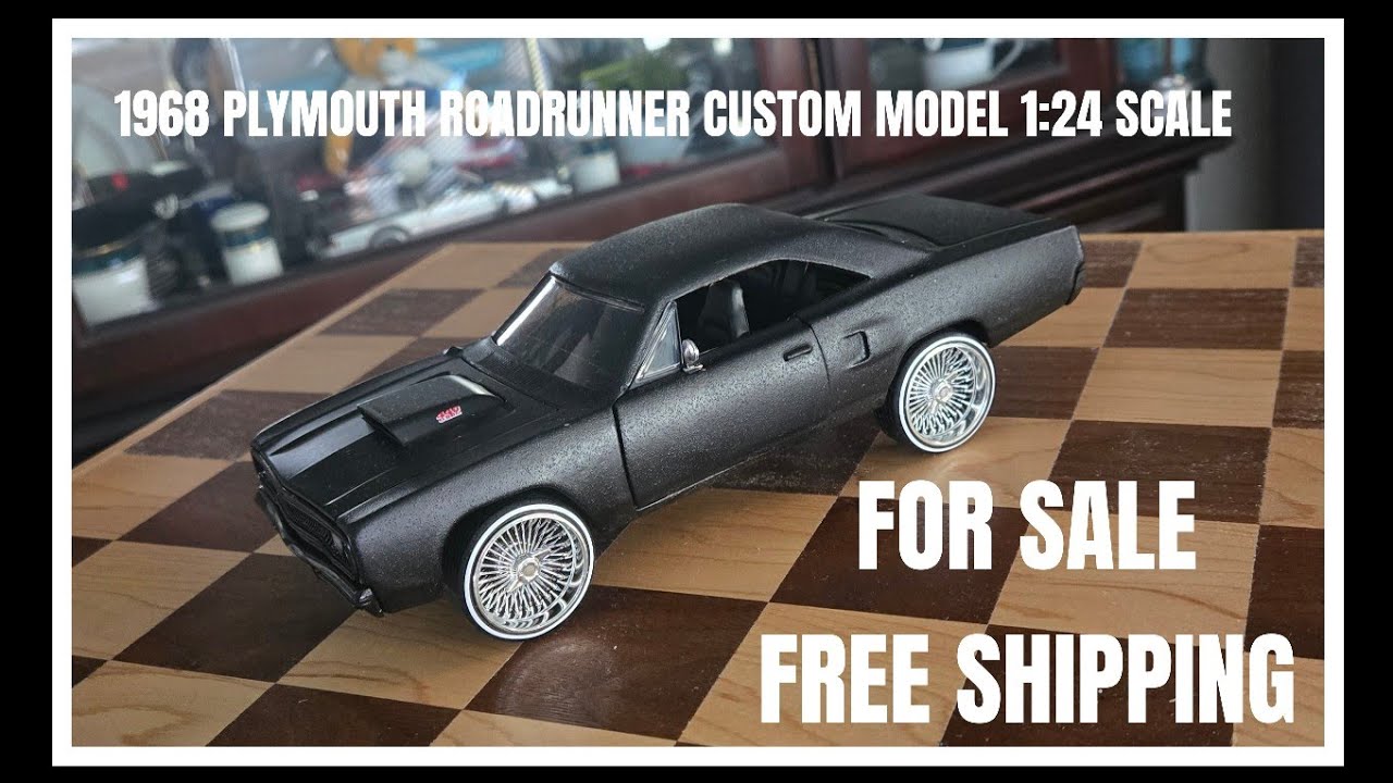 FOR SALE 1969 PLYMOUTH ROADRUNNER CUSTOM MODEL 1:24 SCALE 