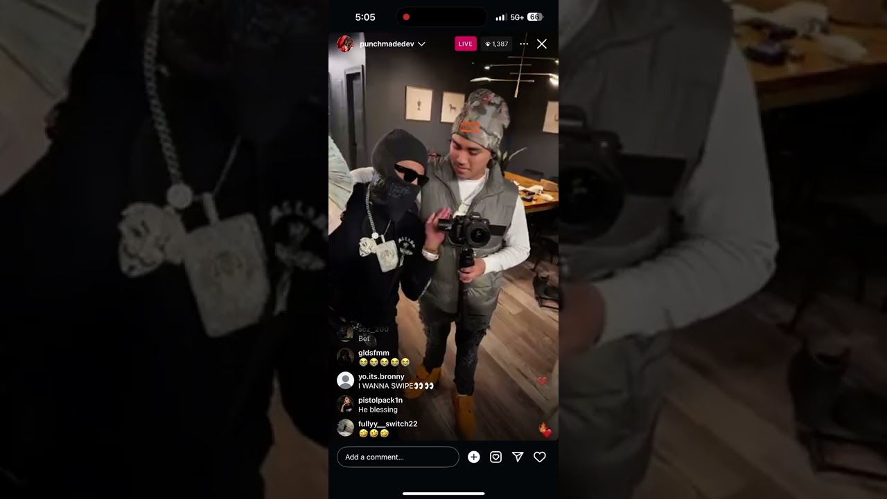 Punchmade Dev SNATCHES Teejayx6 chain & FLEXES it on LIVE!