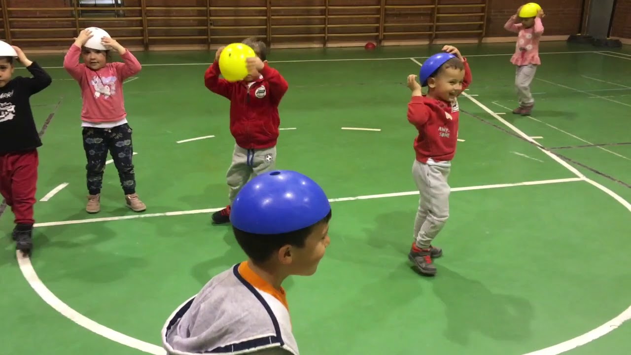 Psicomotricidad en 3 años: juegos con pivotes