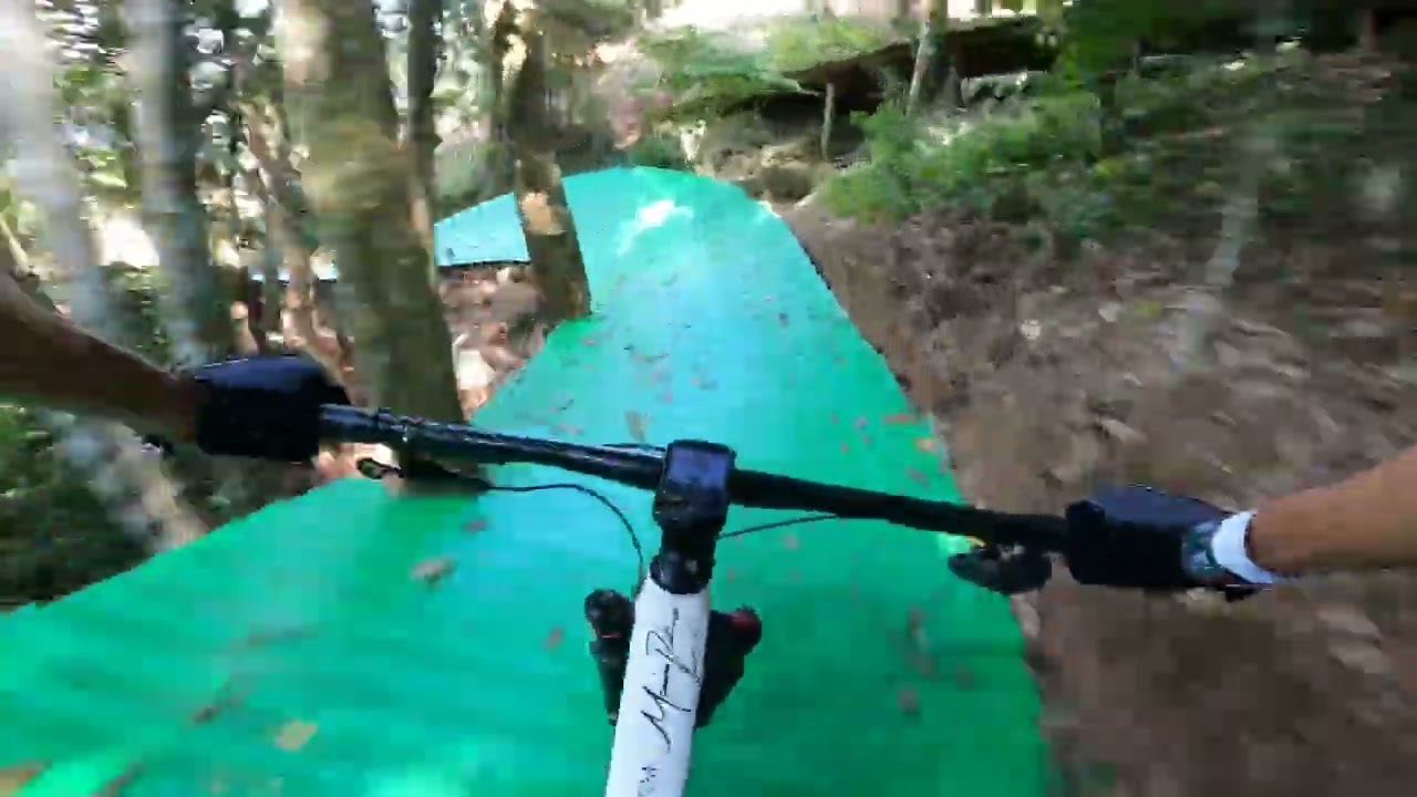 QUE LUGAR É ESSE? Pista do Brasileiro de XCO muito show. #mobaibikeland