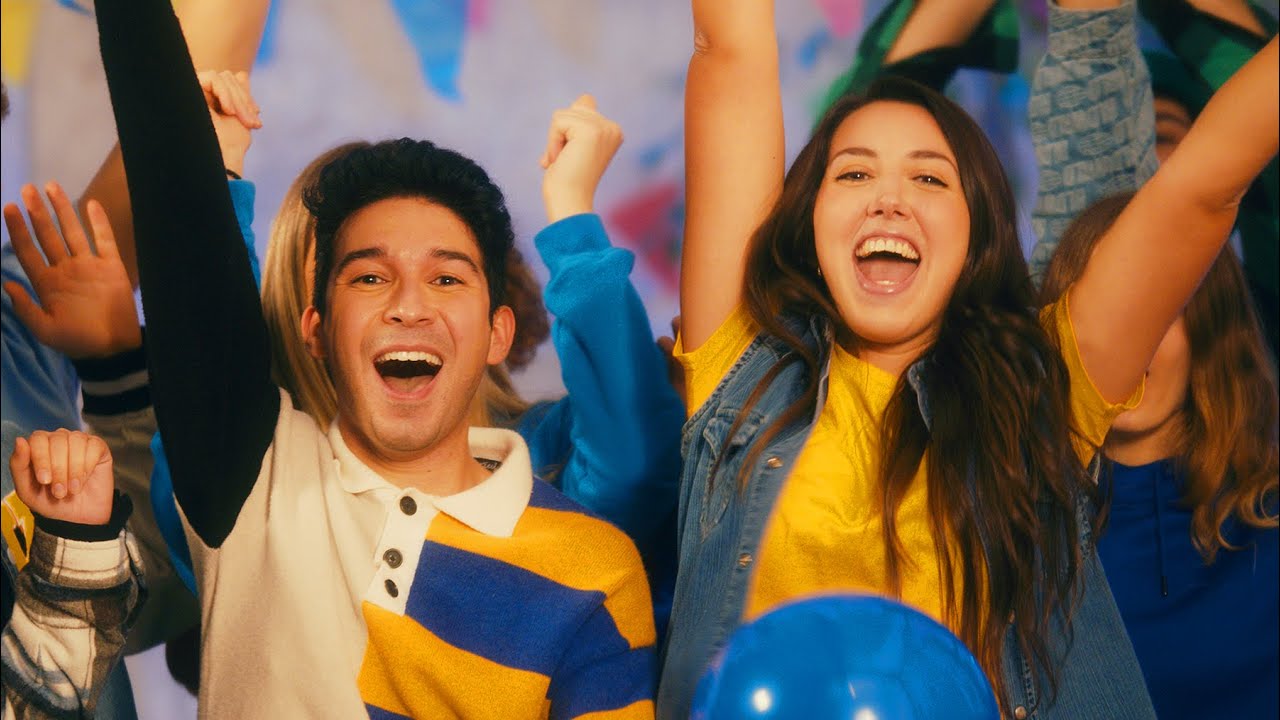 DinsiemE - SuperMegaFesta (Nuova Canzone e Videoclip)