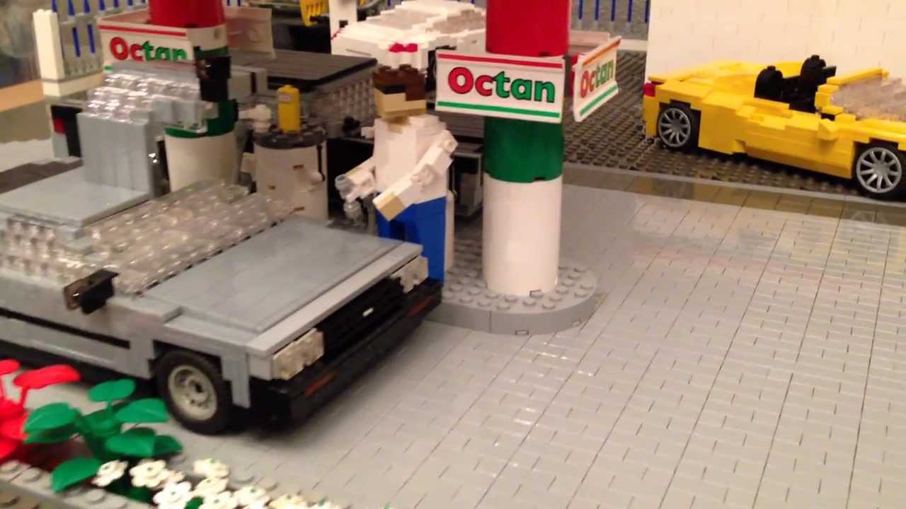 LEGO Octan gas station
