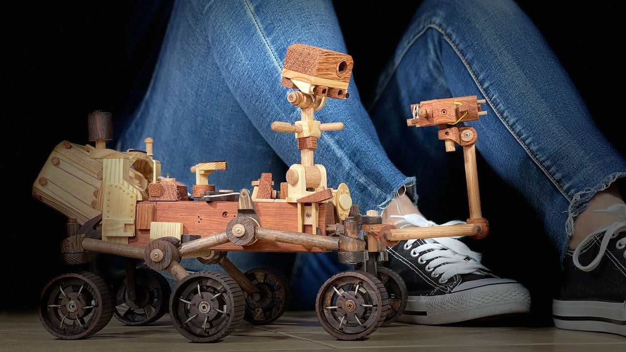 El Rover PERSEVERANCE en tu Sala. Hecho en madera. Siente la emoción de explorar Marte