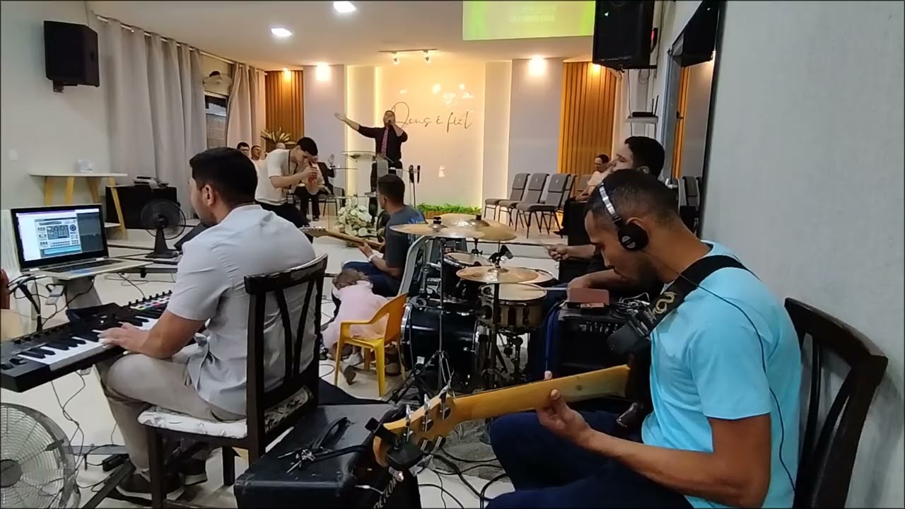 Ministério Shekinah Ms - Quão grande é meu Deus - Cover
