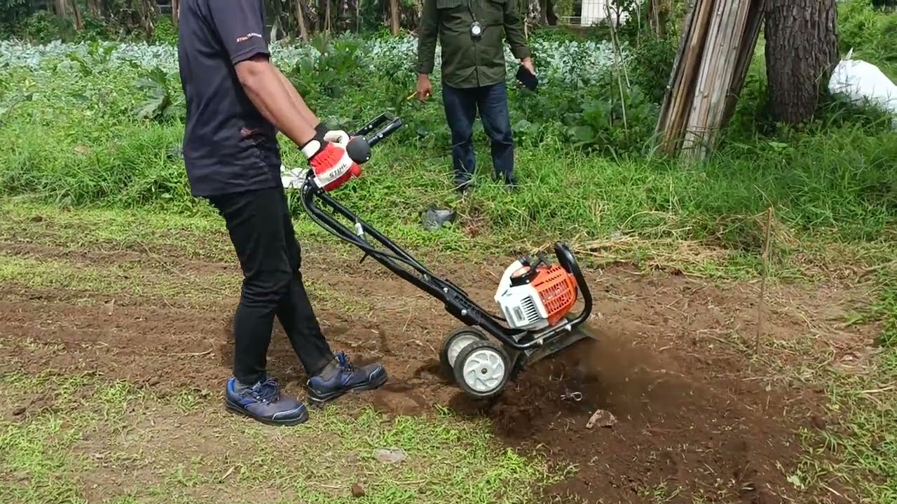 STIHL BC 230 Mini Tiller untuk petani Indonesia.