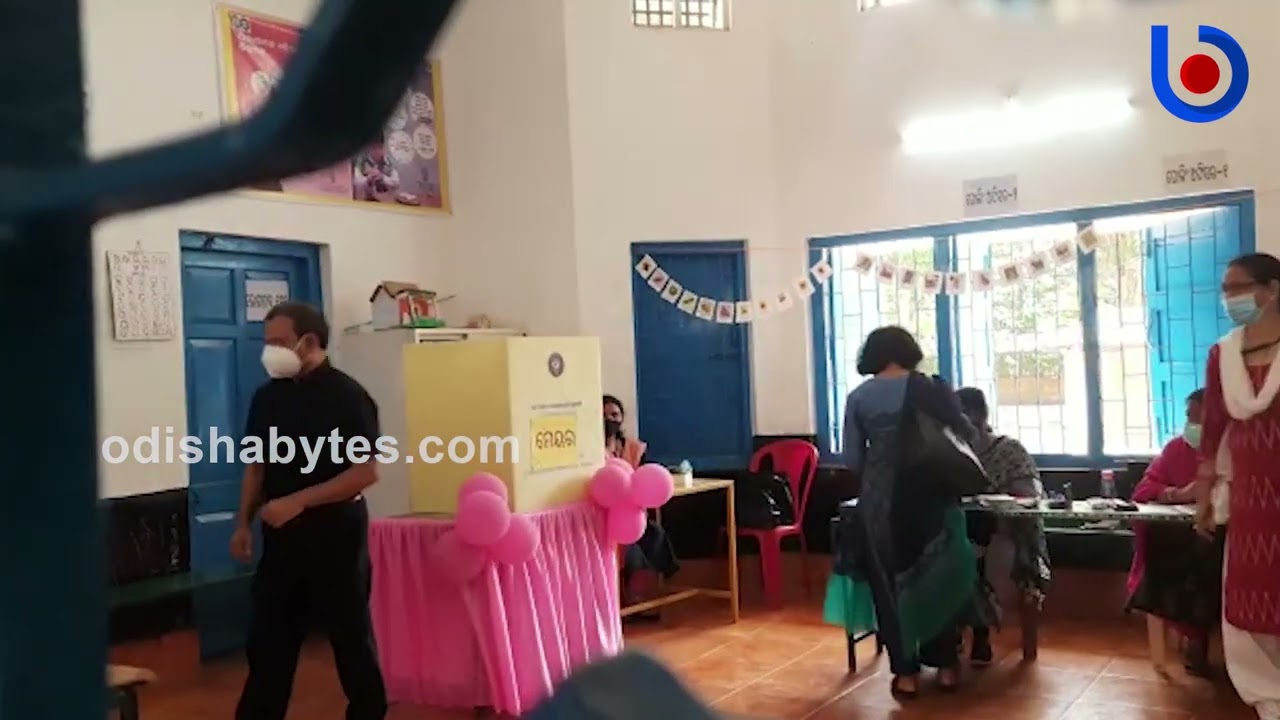 Urban Polls: Odisha Bureaucrats Cast Their Vote