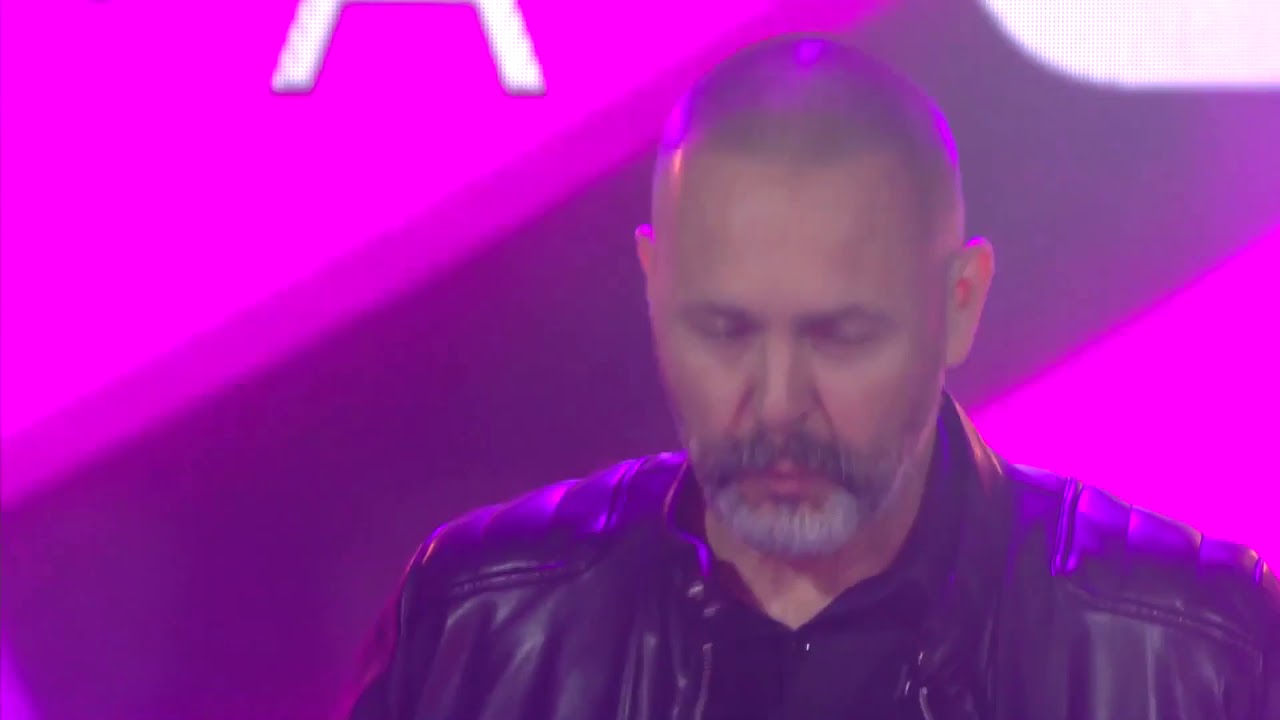 Viktor Hárs Bass solo Kozma Orsi raktárkoncert 2020