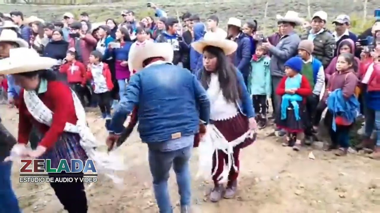 Los Relámpagos de cajamarca / Tema -  Rosa blanca