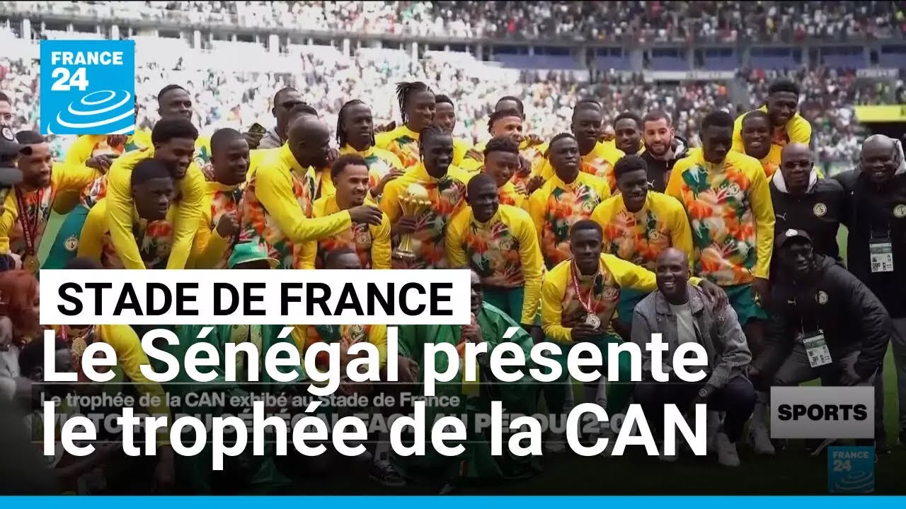 Le S&eacute;n&eacute;gal, d&eacute;chu de son titre, exhibe le troph&eacute;e de la CAN et bat le P&eacute;rou (2-0) &bull; FRANCE 24