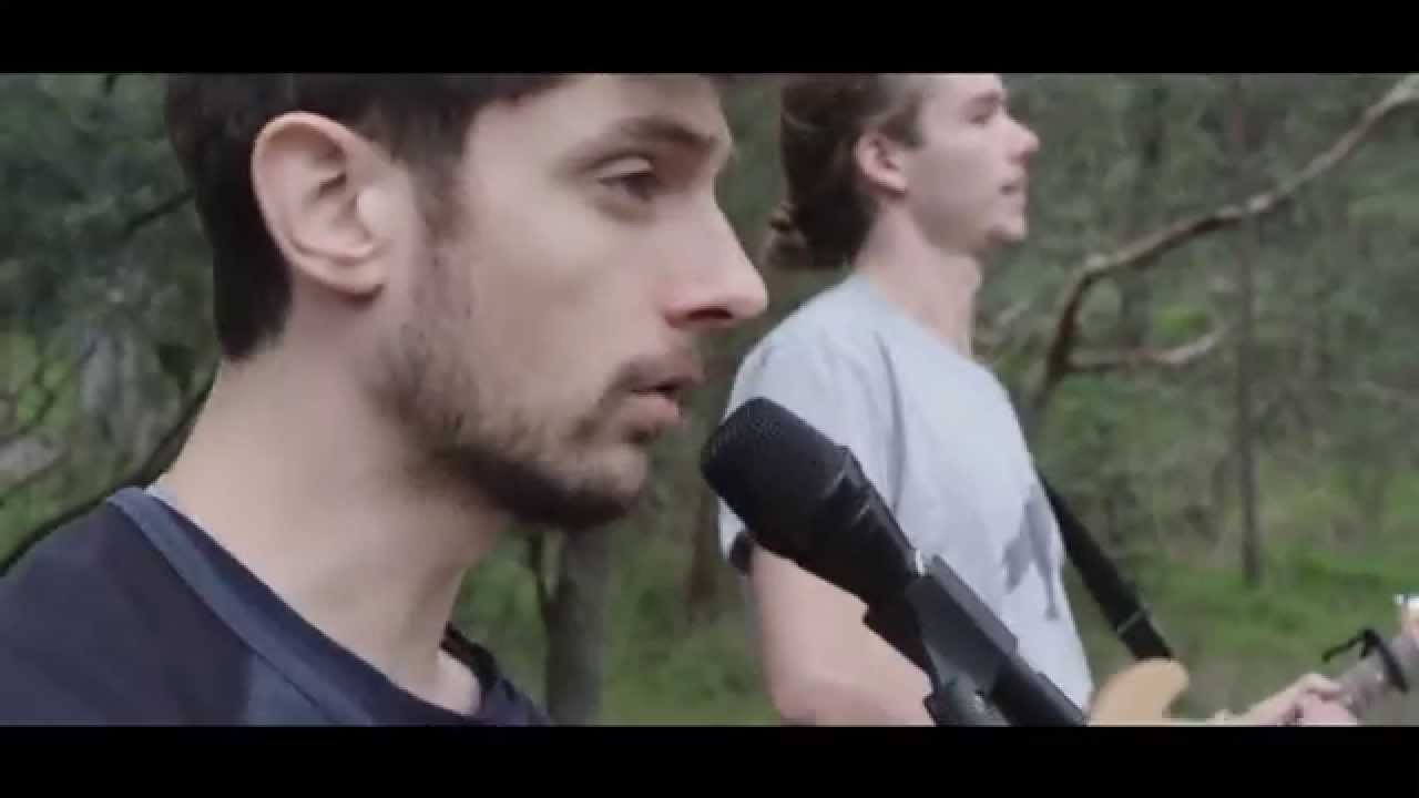 Amber Isles - Broken Banks (duo version)