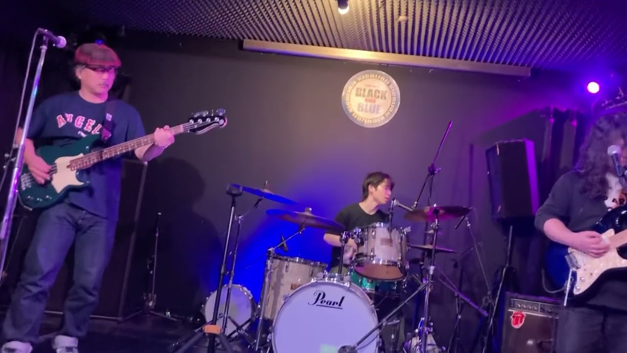 恋するひとり（2025.10.13 吉祥寺Black&Blue）
