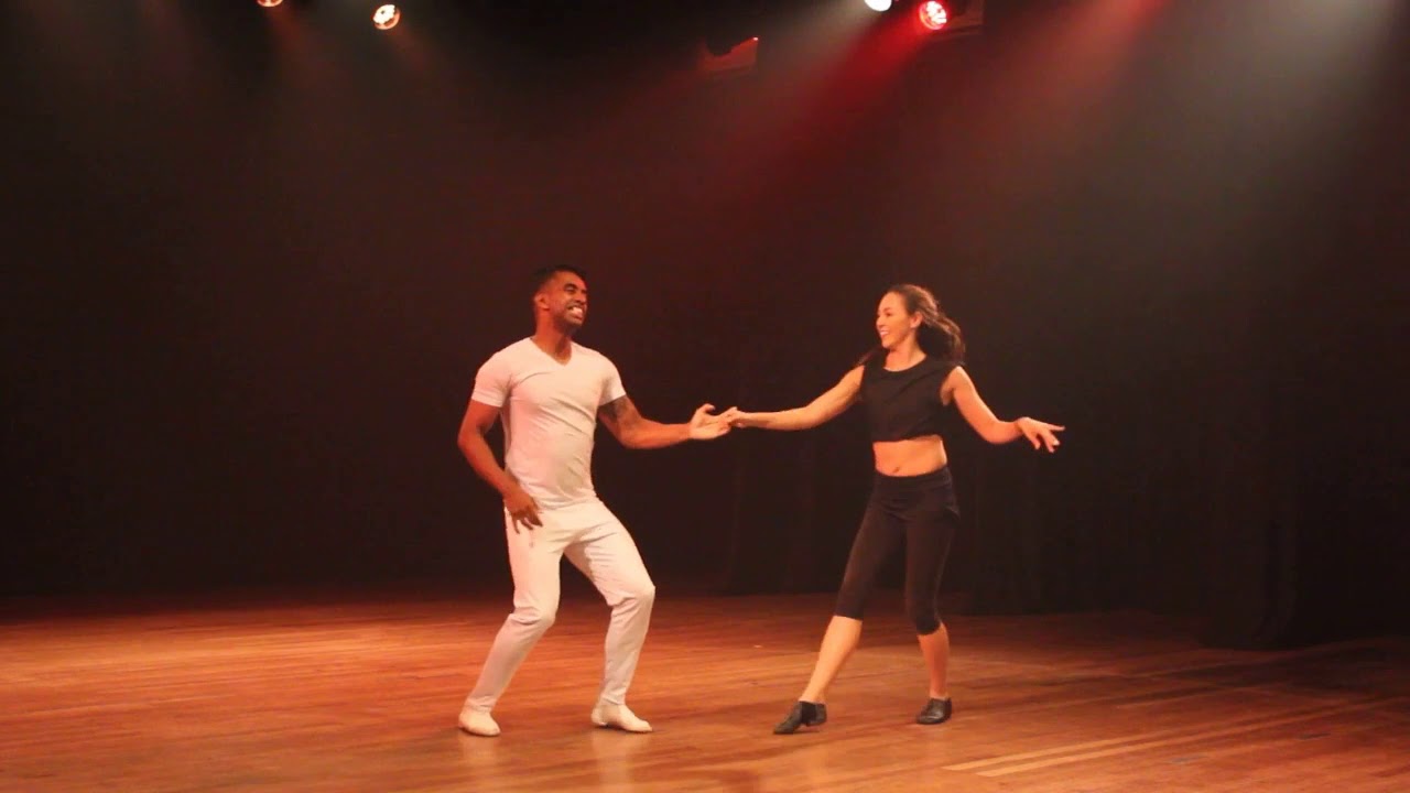 Dan&ccedil;a &ndash; Dance / FORR&Oacute; UNIVERSIT&Aacute;RIO - FORR&Oacute; P&Eacute; DE SERRA  Erica Aoto e Withney Alexander