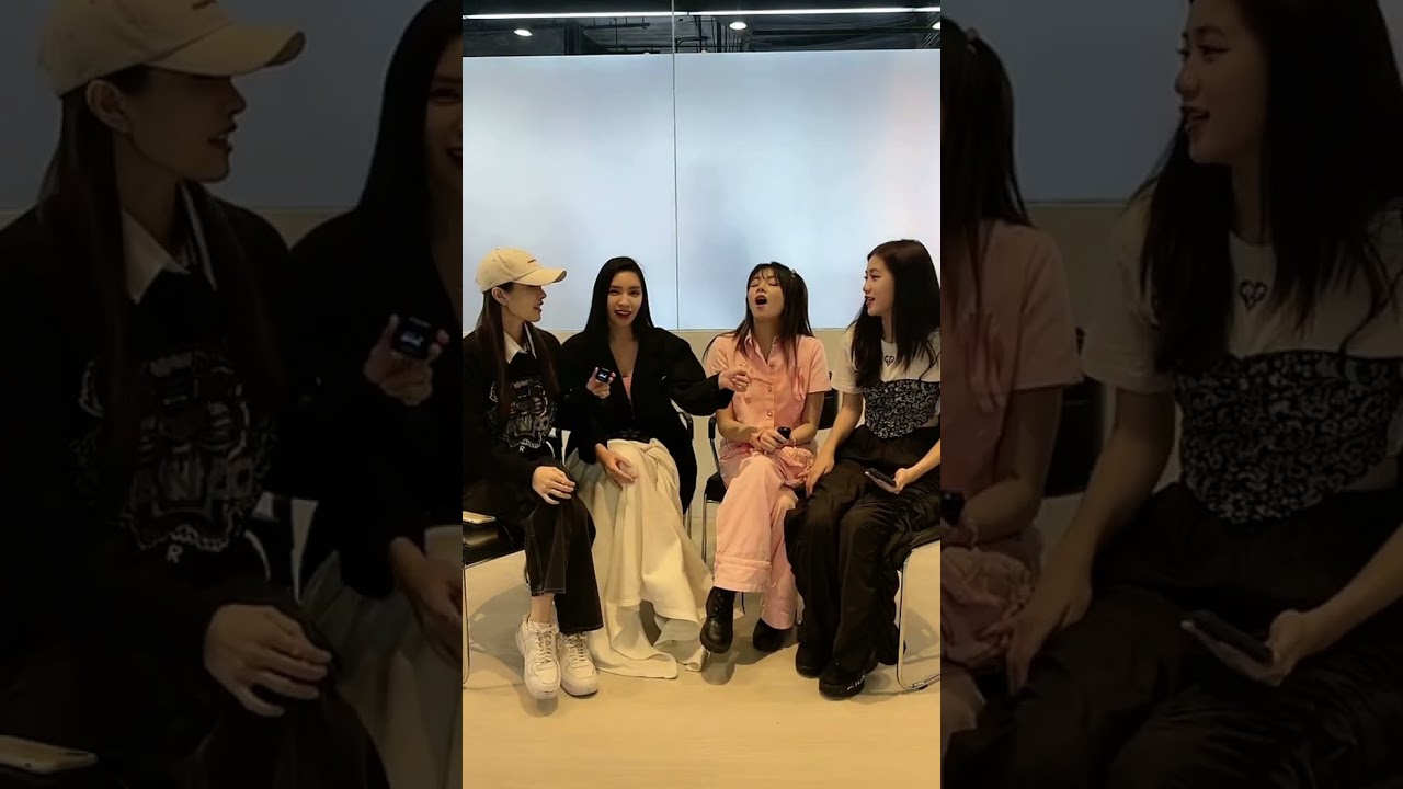 02/02/2024 Anda , Lookkaew , Noon , Praewa Weibo Live #andaanunta #lookkaewkamollak