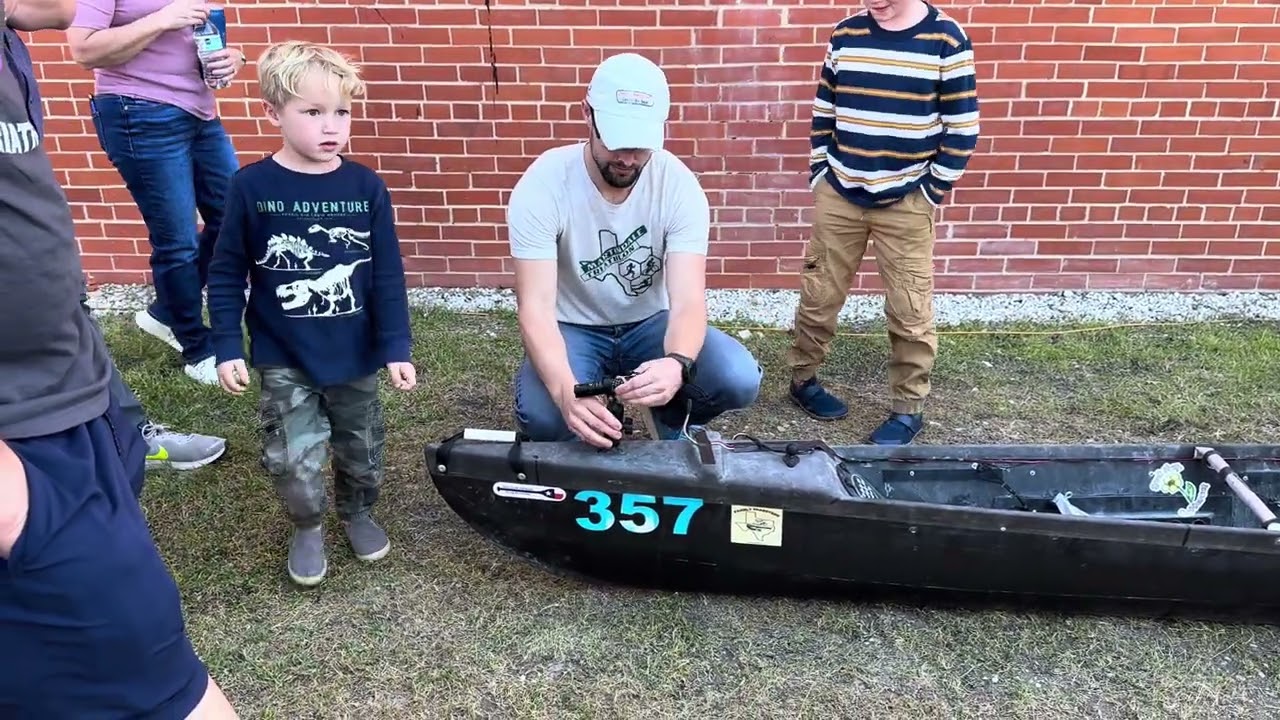 Hands On Station 4: Boat Lights, pumps and batteries