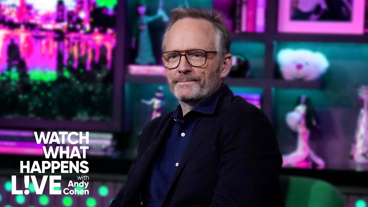 Has John Benjamin Hickey Watched Pitch Perfect? | WWHL