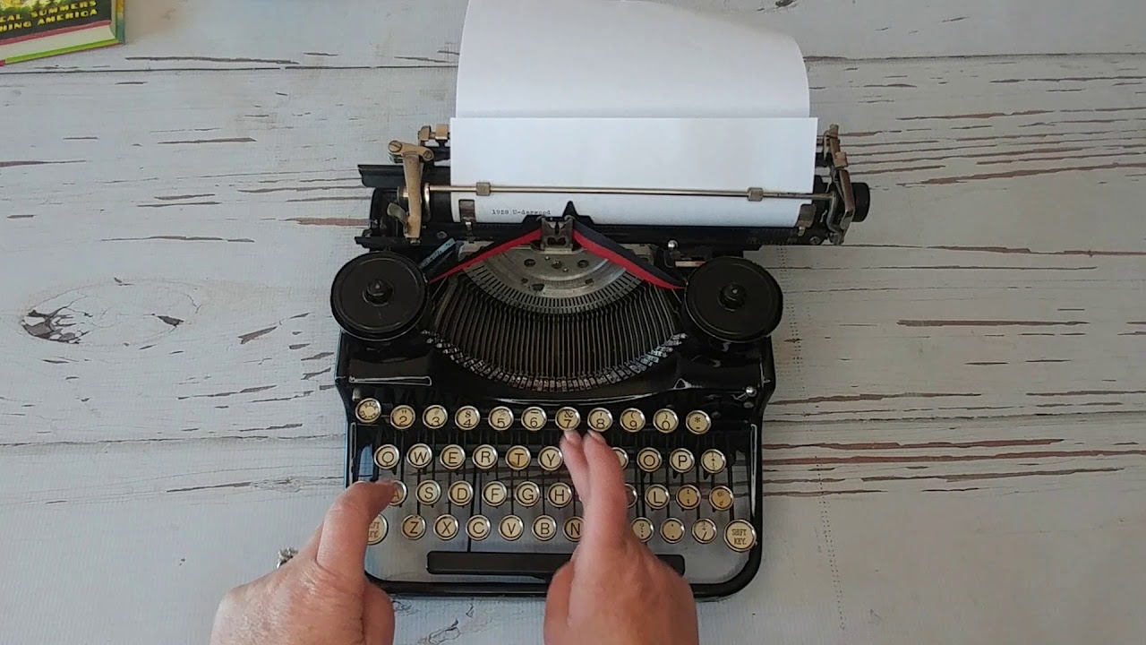 1928 Underwood 4 Bank Antique Typewriter | Typewriter Tutorial